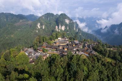 Shibadong Village
