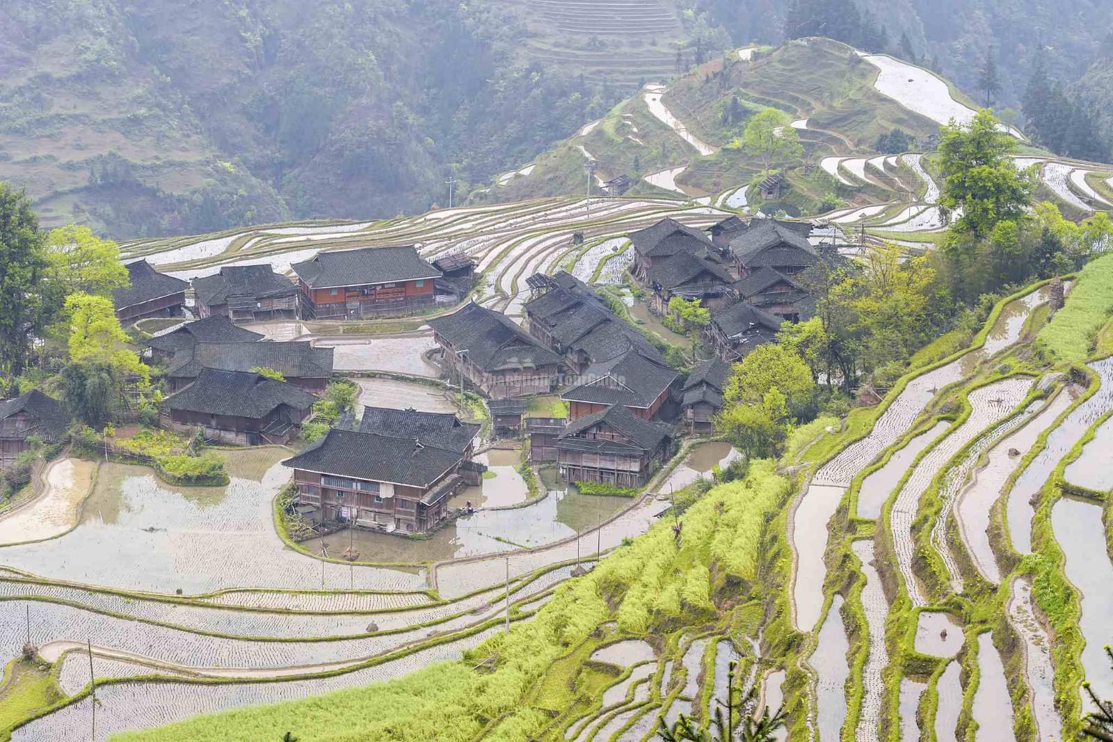 Shibadong Village