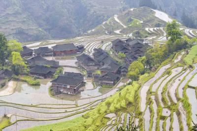 Shibadong Village