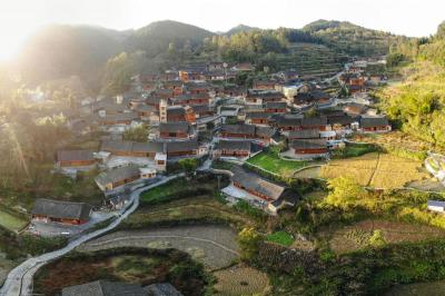 Shibadong Village