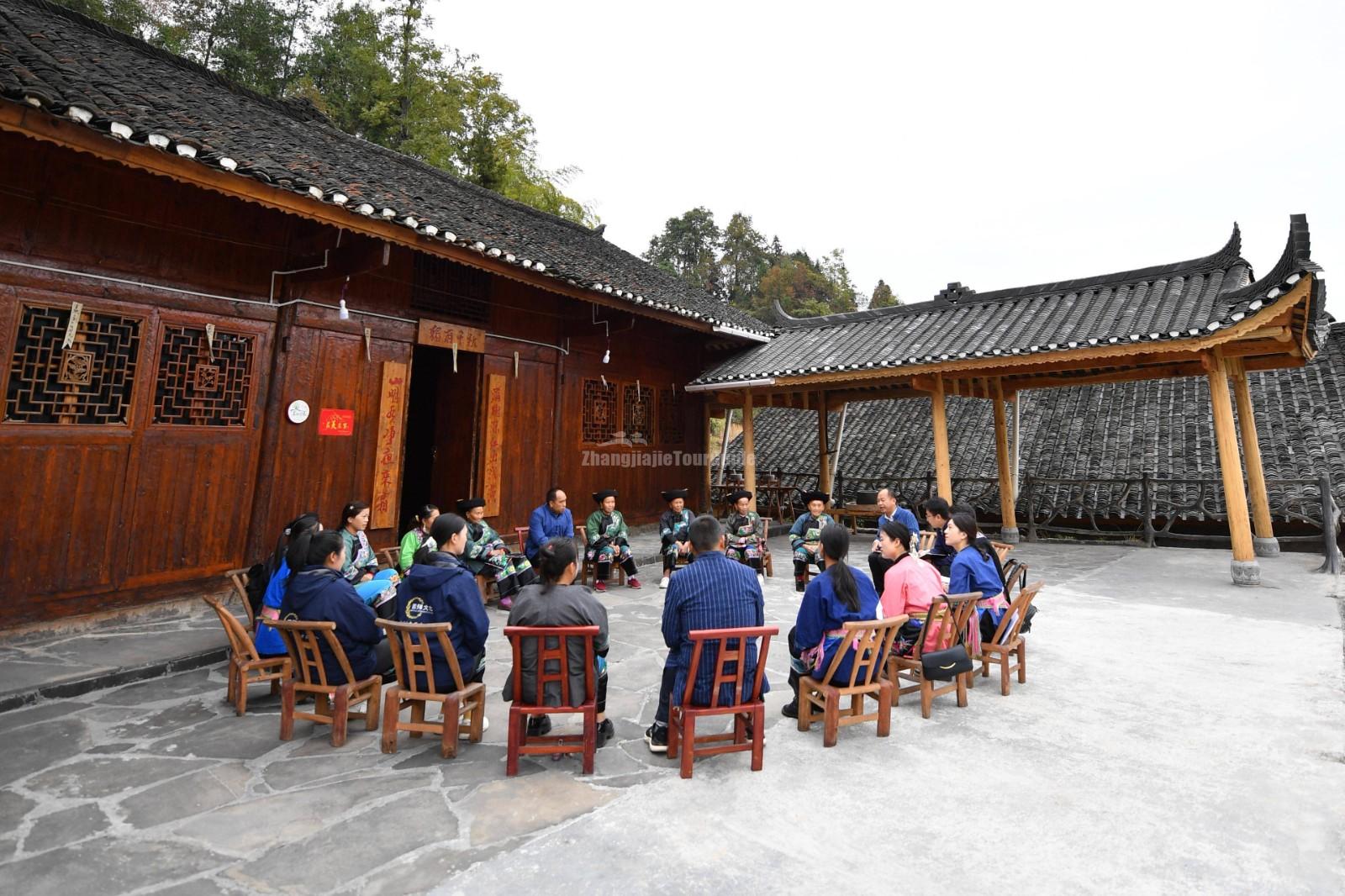 Shibadong Village