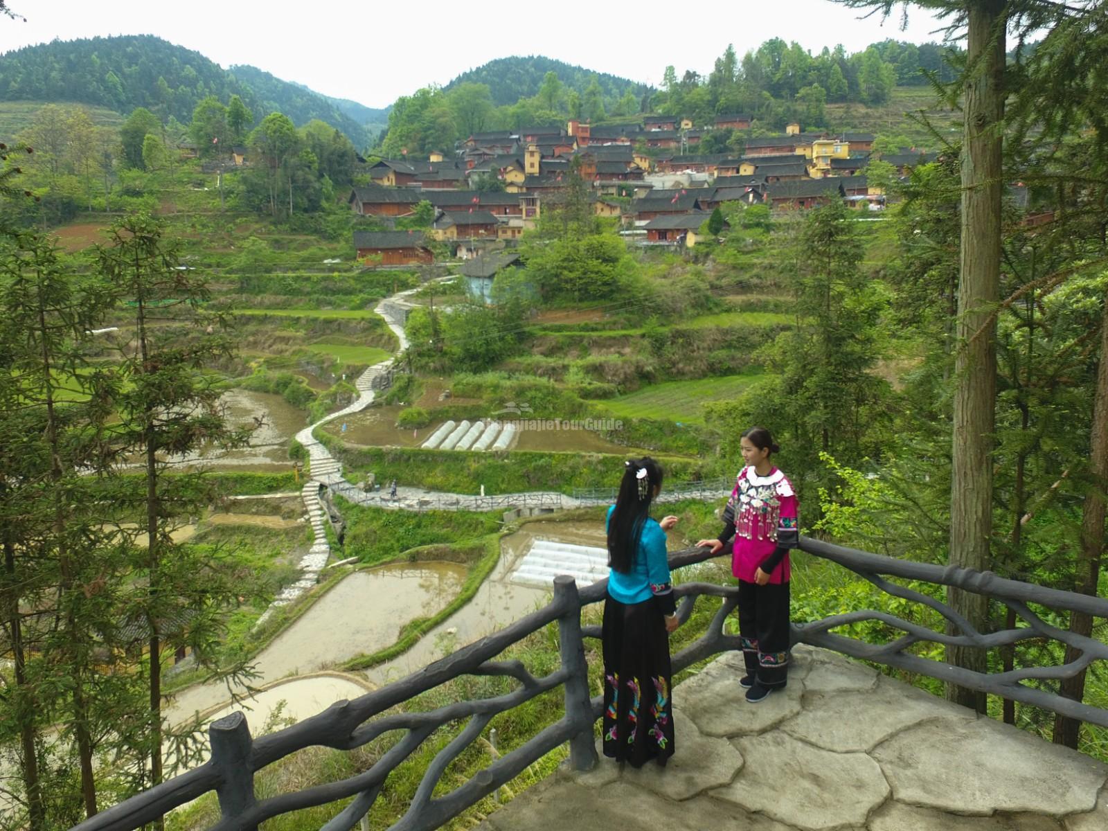 Shibadong Village