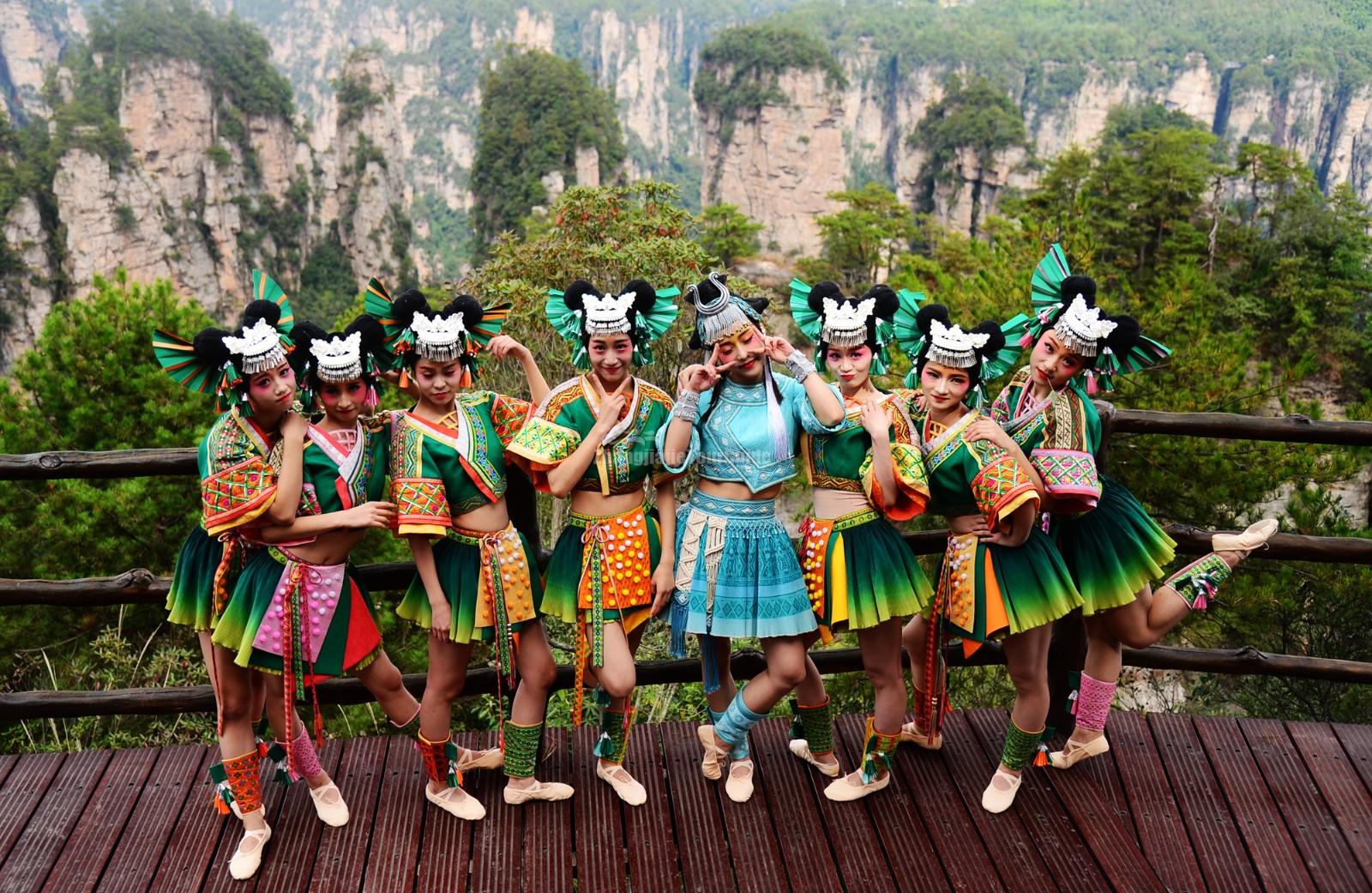 Yellow Stone Village - Huang Shi Zhai