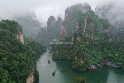 Zhangjiajie Baofeng Lake