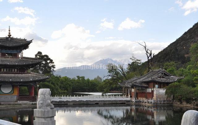 Black Dragon Pool Park House Lijiang
