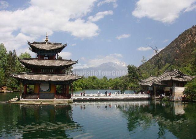 Black Dragon Pool Park Building Lijiang