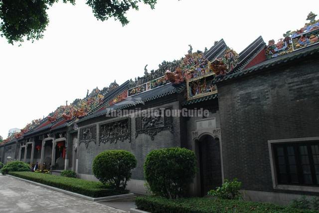 Spectacular Ancestral Temple of the Chen Family