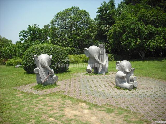 Guilin Elephant Trunk Hill Lovely Elephant Carved Stone