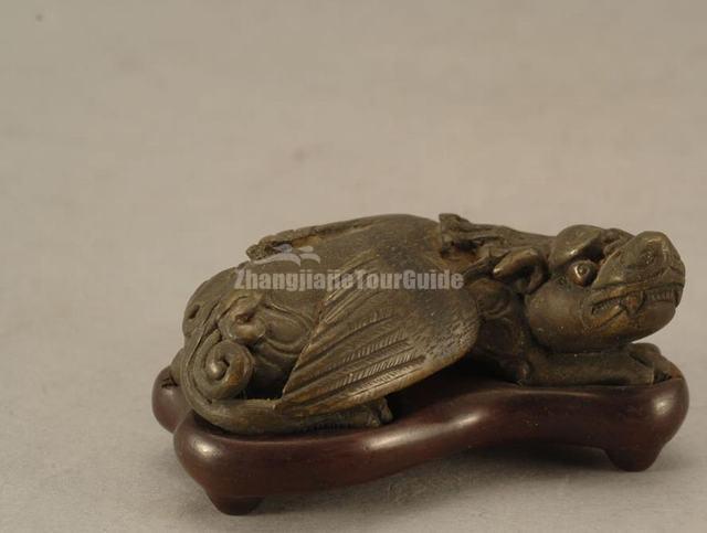Guangdong Provincial Museum Animal Sculpture