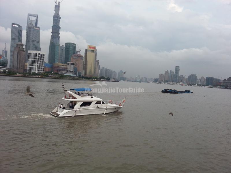 Huangpu River Cruise in Shanghai