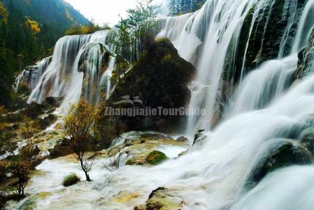 Jiuzhaigou Waterfall Autumn