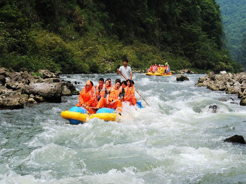 Zhangjiajie Mengdong River White Water Rafting