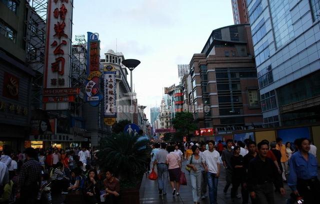 Shanghai Nanjing Road Scenery 