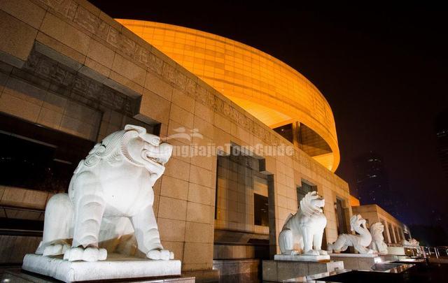 Shanghai Museum Lifelike Stone Lions