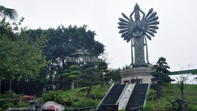 Shenzhen Splendid China Theme Park Thousands Hands Guanyin