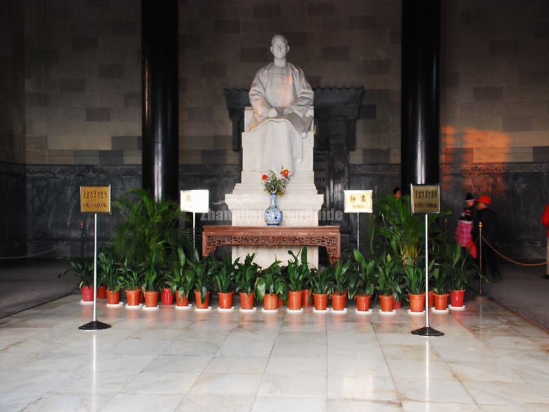 Dr. Sun Yat-sen Mausoleum