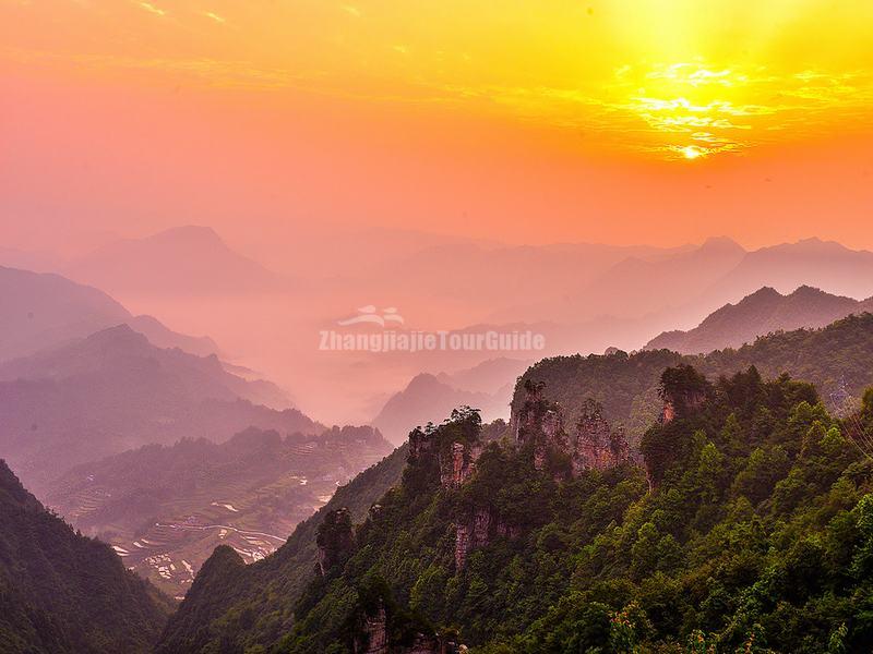 Sunrise Zhangjiajie National Park