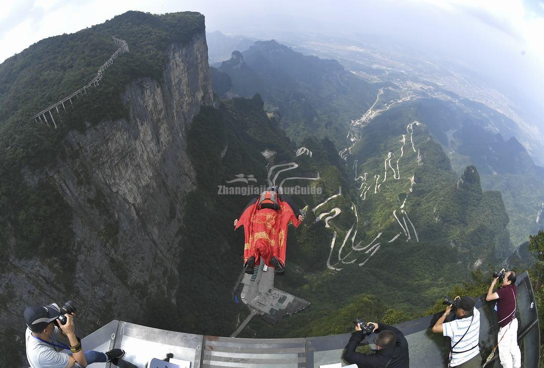 Wingsuit Flying in Zhangjiajie Tianmen Mountain 