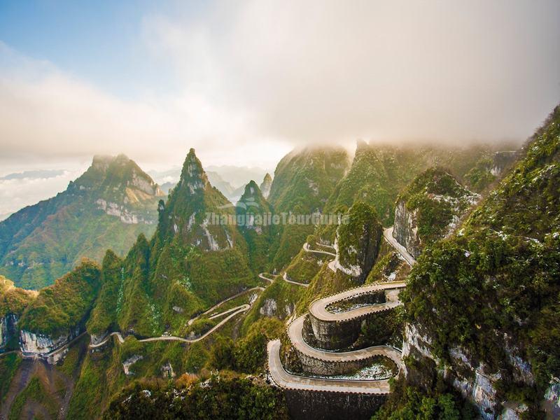 Heaven-linking Road in Tianmen Mountain