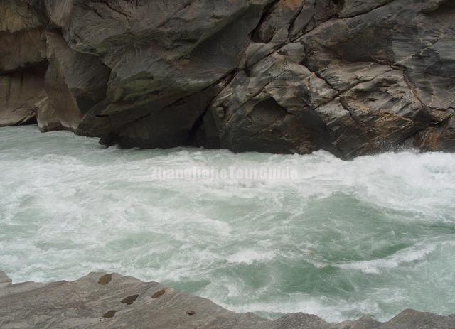 Tiger Leaping Gorge River Shangri-La