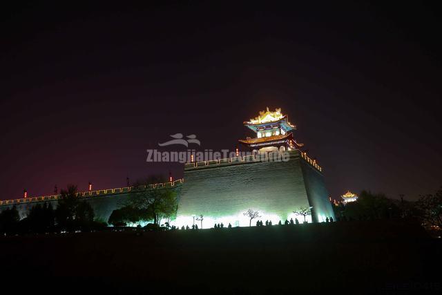 Xian City Wall Night Scene