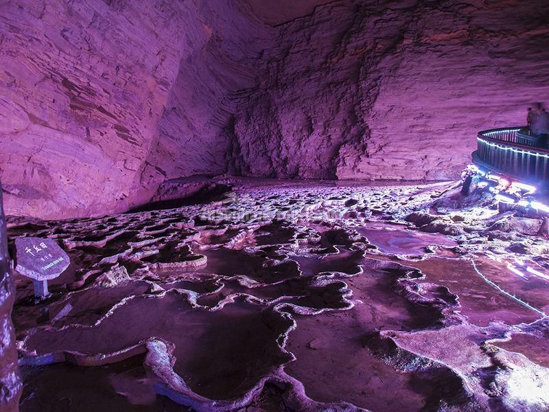 Zhangjiajie Yellow Dragon Cave