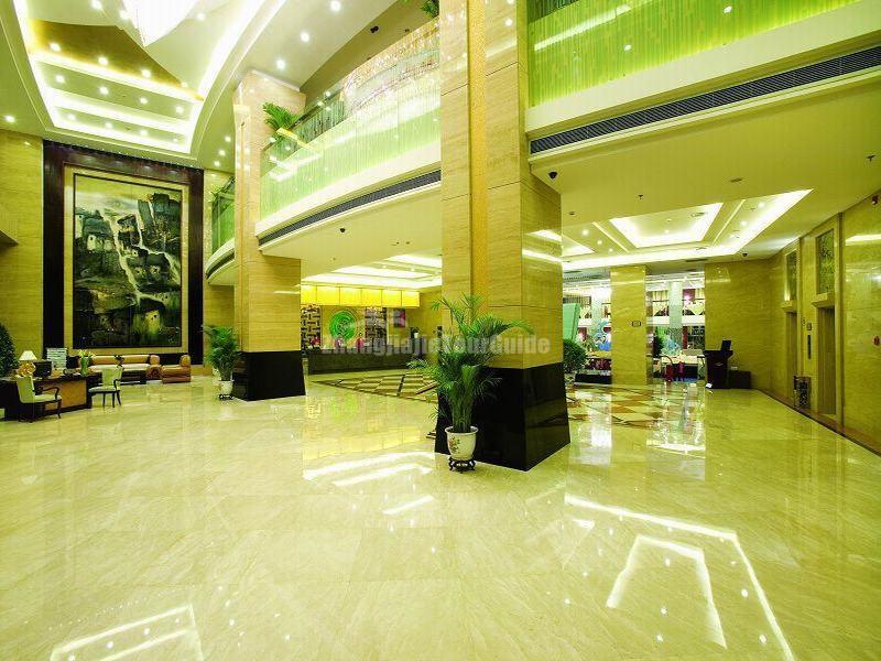 Yichen Huatian International Hotel Lobby