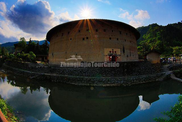 Yuchang Earth Building Beautiful Scenery