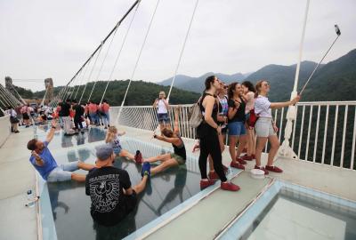 Zhangjiajie Glass Bridge