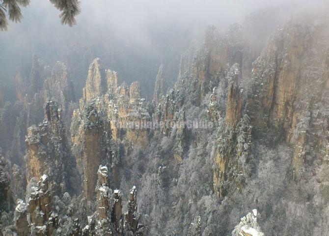 Zhangjiajie National Forest Park Winter Tourism