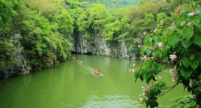 7-day Zhangjiajie and Anshun Guizhou Huangguoshu Waterfall Tour