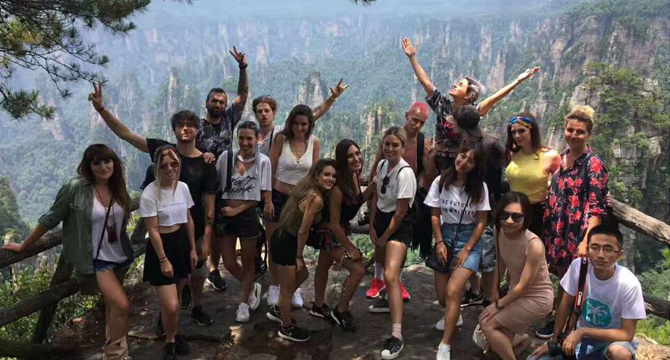 5-day Zhangjiajie Hiking Tour 5-day Zhangjiajie Hiking Tour
